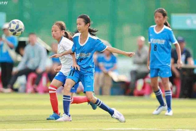 方硕21+8曾凡博20分 北京大胜四川开季三连胜