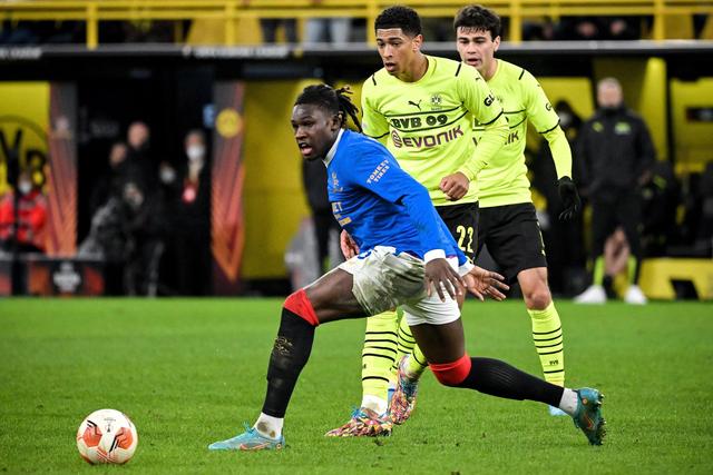 湖人官宣又签一名后卫 上赛季战湖人狂砍23+17