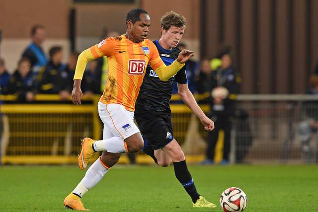 疆辽首次会师总决赛 季后赛交锋辽宁仅7胜14负